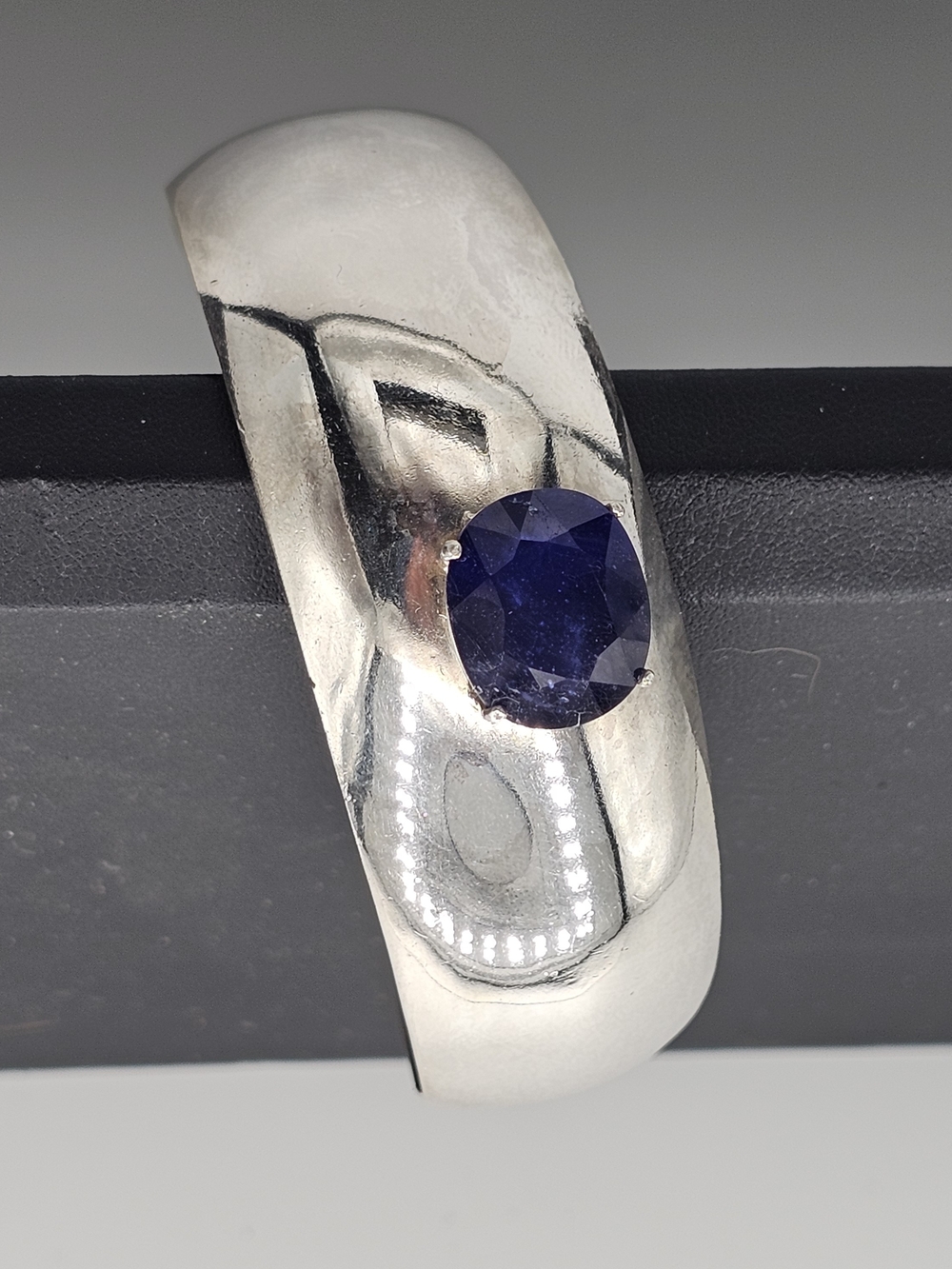 Sterling Silver Bracelet With Sapphire